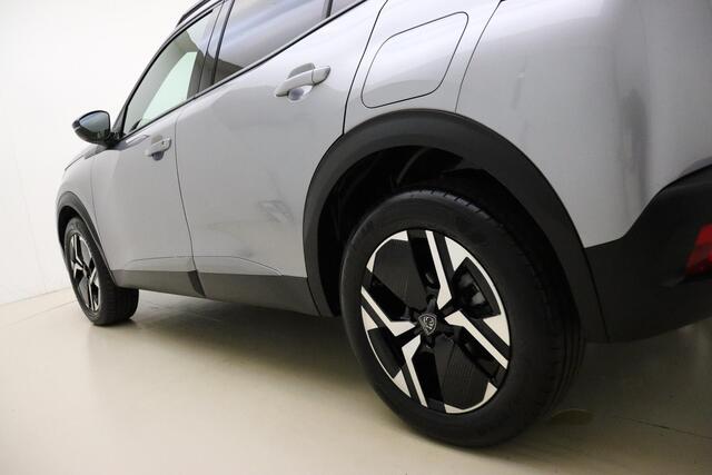 Peugeot 2008 1.2 PureTech Allure 100 PK | Handgeschakeld | Climate Control | Cruise Control | Navigatie | Mirror screen | Licht metalen velgen | 1e eigenaar