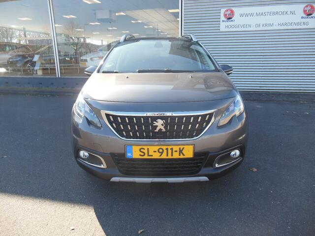 Peugeot 2008 1.2 PureTech Allure staat in Hoogeveen