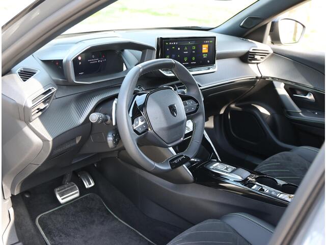 Peugeot 2008 1.2 130PK GT | Alcantara | AppleCarPlay/AndroidAuto | Keyless | Adaptive Cruise Control | Climate Control | 360'Camera | LED | Navigatie |
