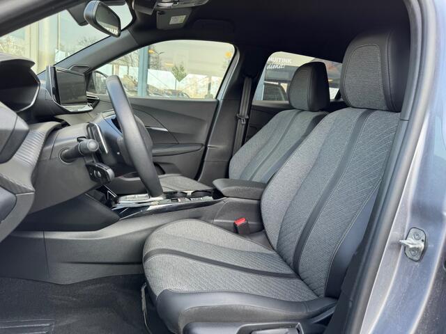 Peugeot 2008 1.2 PureTech 130 Allure - camera - navi
