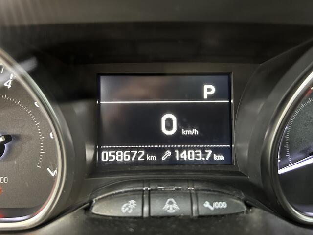 Peugeot 2008 1.2 PureTech 110 pk Allure | Pano | Half leer | Clima | Cruise | 4 seiz banden | Parkeersensoren