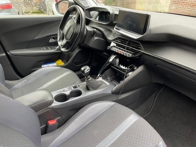 Peugeot 2008 1.2 PureTech Allure Airco LED Bluetooth Navigatie Camera 17inch Etc.