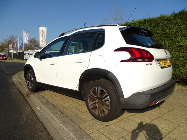 Peugeot 2008 1.2 110Pk ACTIVE-Automaat-Navi-Media-Blth-Cruise-Pdc