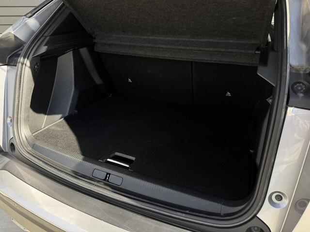 Peugeot 2008 1.2 155 pk GT Pack Stoelverwarming, ACC, LED