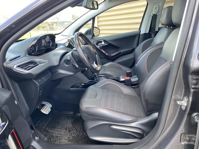 Peugeot 2008 1.2 PureTech GT-Line Automaat | Pano | Apple carplay | trekhaak | camera