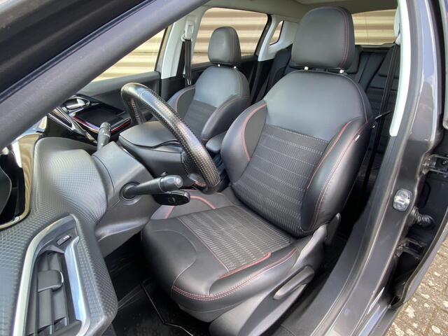 Peugeot 2008 1.2 PureTech GT-Line Automaat | Pano | Apple carplay | trekhaak | camera