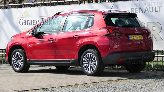Peugeot 2008 PureTech Blue Lion