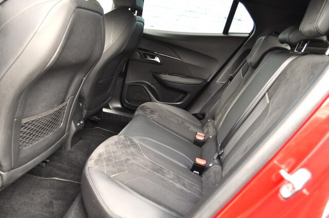Peugeot 2008 1.2 GT Aut. 155Pk trh adacrc nav stoelverw