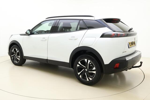 Peugeot 2008 1.2 PureTech Allure 100 PK | Handgeschakeld | Trekhaak | Camera | Cruise Control | Airco | Start/stop | Navigatie | Climate Control | 1e eigenaar