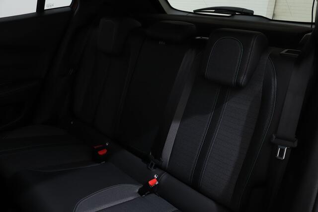 Peugeot 2008 1.2 PURETECH 130PK ALLURE EAT8 | Navi | Camera | Trekhaak