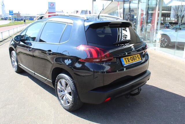 Peugeot 2008 1.2 PureTech Active , Hoge zit Airco , Cruise control ,Trekhaak , Navigatie , Bluetooth Parkeersensoren achter , LED dagrijverlichting