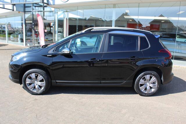 Peugeot 2008 1.2 PureTech Active , Hoge zit Airco , Cruise control ,Trekhaak , Navigatie , Bluetooth Parkeersensoren achter , LED dagrijverlichting
