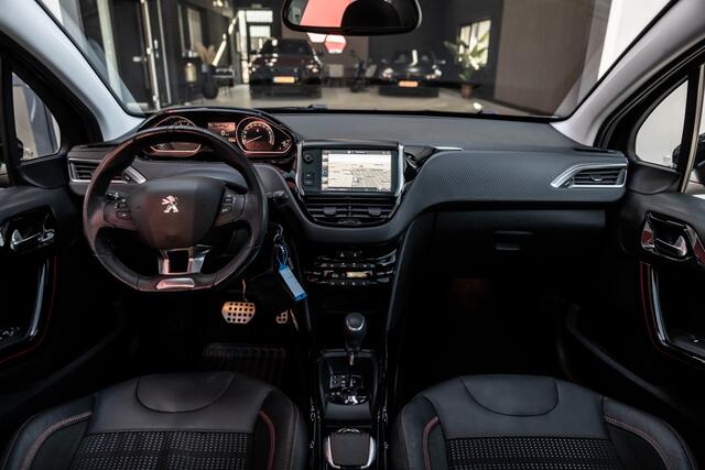 Peugeot 2008 1.2 PureTeck GT Line | Pano | Driveselect | Carplay | Trekhaak |