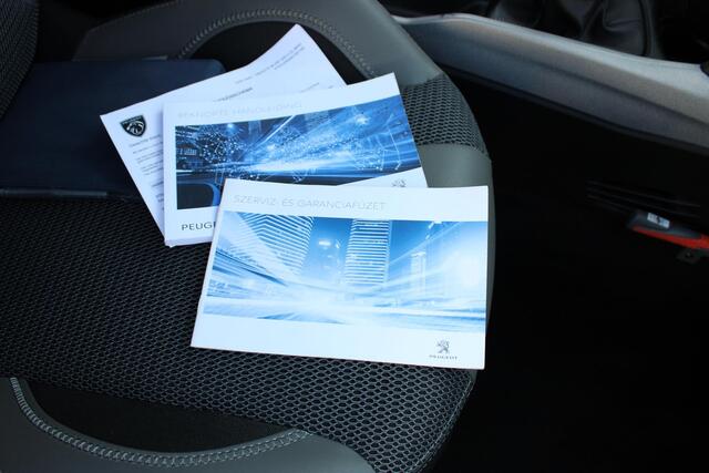 Peugeot 2008 1.2 PureTech GT-Line 130PK Navigatie / Stoelverwarming