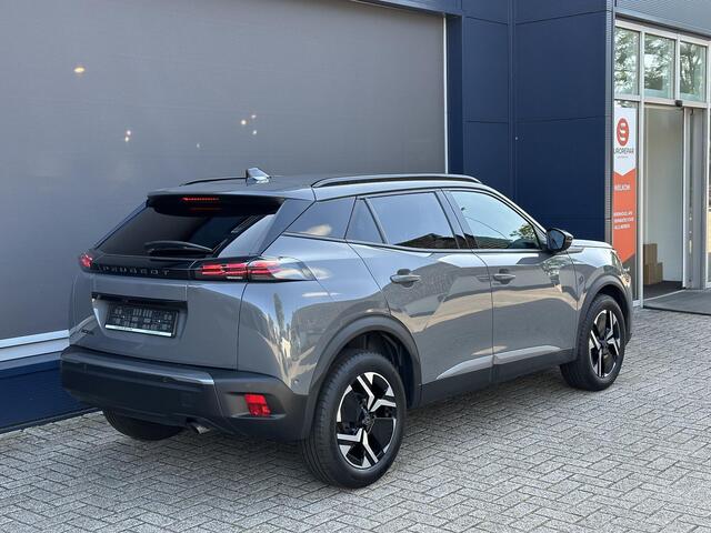 Peugeot 2008 1.2 Turbo 100 PK Allure | Bouwjaar 2025 | Stoelverwarming | Navigatie Via Telefoon | 360 Graden Camera | Keyless Entry /Start | Dode Hoek Detectie | Climate Control | LED Verlichting | Cruise Control Adaptief | 17" Lichtmetalen Velgen | Hoge Zitpositie | 