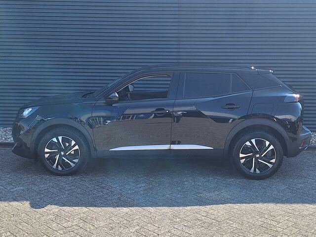Peugeot 2008 1.2 PureTech Allure Pack | Automaat | Navigatie Via Apple Carplay of Android Auto | Stoelverwarming | Camera | Cruise Control Adaptief | Keyless Entry en Start |