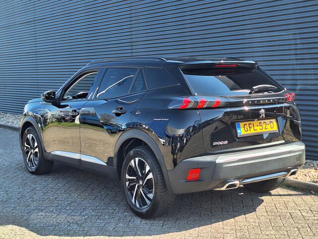 Peugeot 2008 1.2 PureTech Allure Pack | Automaat | Navigatie Via Apple Carplay of Android Auto | Stoelverwarming | Camera | Cruise Control Adaptief | Keyless Entry en Start |