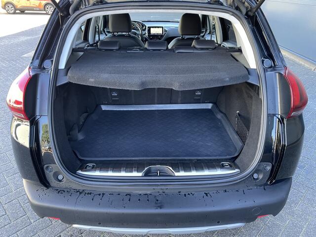Peugeot 2008 110pk Crossway (Trekhaak - Camera - Automatische Airco - Navigatie - Parkeersensoren - Lichtmetalen velgen)