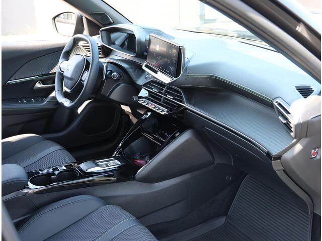 Peugeot 2008 1.2 130PK GT | Camera | Navigatie | StoelVerwarming | 17''LMV | Cruise Control | Climate Control | AppleCarPlay/AndroidAuto | TwoTone |