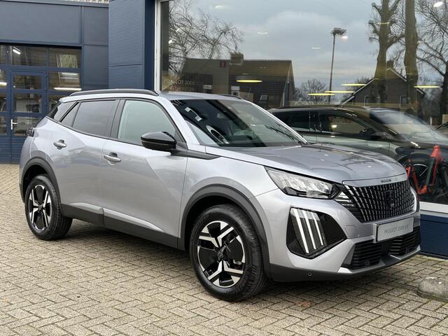 Peugeot 2008 1.2 Turbo 100 PK Allure | Bouwjaar 2025 | Stoelverwarming | Navigatie Via Telefoon | 360 Graden Camera | Dode Hoek Detectie | Climate Control | LED Verlichting | Cruise Control Adaptief | 17" Lichtmetalen Velgen | Hoge Zitpositie | Half Lederen Bekleding 