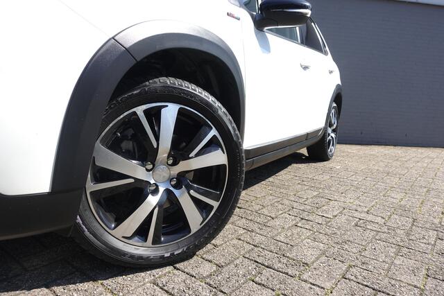 Peugeot 2008 1.2 PureTech GT-Line 130 PK | PANO DAK | NAVI | CARPLAY | A. CAMERA | TREKHAAK