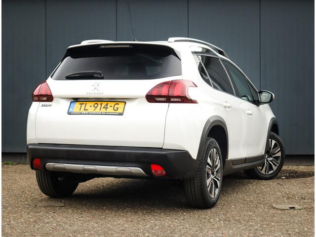 Peugeot 2008 1.2 PureTech Allure, (111 PK) Dealer-Onderh. BOVAG-Garantie. NL-Auto. Panoramadak, Navigatie/Apple-Carplay/Android-Auto, Achteruitrijcamera, DAB, Parkeersensoren, DAB, Parelmoer, Privacy-Glas, Airco/Climate, NL-Auto