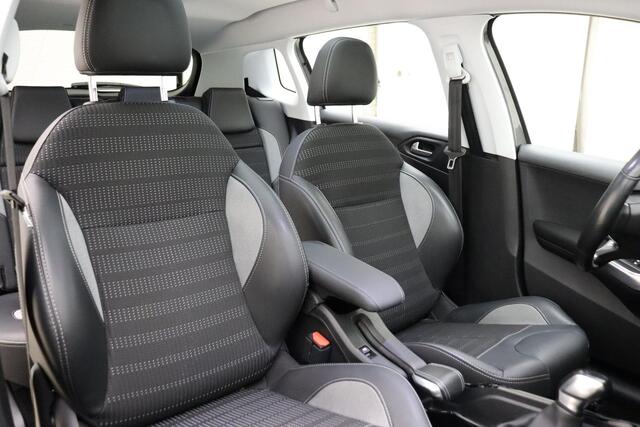 Peugeot 2008 1.2 PureTech Allure | Navigatie | Climate Control | Apple carplay/Android Auto | Regensensor | Cruise Control