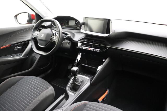 Peugeot 2008 1.2 Active 100 Pk | Navigatie | Cruise Control | Airco | Parkeersensoren Achter | Lage Km-Stand | BTW Auto | Multifunctioneel Stuurwiel