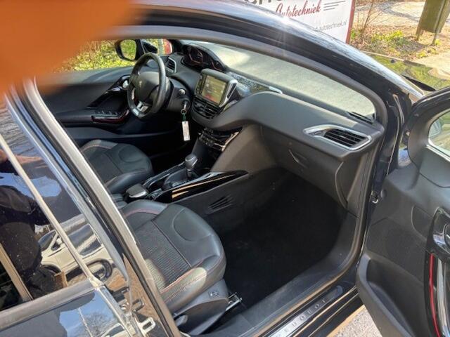 Peugeot 2008 1.2 PURETECH GT-LINE Automaat