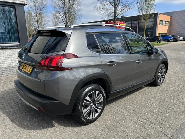 Peugeot 2008 1.2 PureTech Allure afn TRHK NAVI CARPLAY CRUISE.