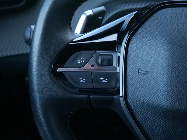 Peugeot 2008 1.2 PureTech 130pk Allure Automaat Camera / Navigatie / LED / DAB