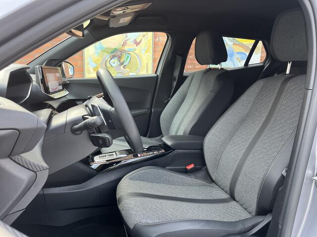 Peugeot 2008 PureTech 130 Allure | Adaptive Cruise Control | Camera rondom | Dodehoekdetectie |