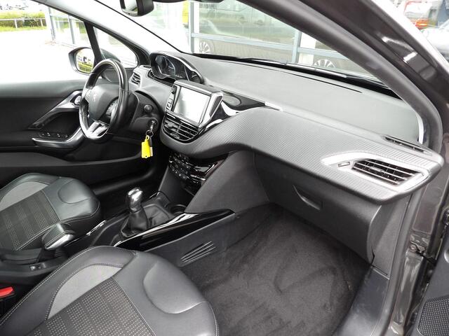 Peugeot 2008 1.2 PureTech 110pk Allure Airco Navi Camera Panoramadak 61792km Bomvol!!!!