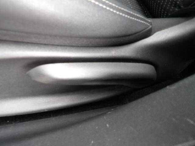 Peugeot 2008 1.2 PureTech 110pk Allure Airco Navi Camera Panoramadak 61792km Bomvol!!!!