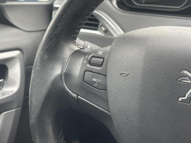 Peugeot 2008 1.2 PureTech Blue Lion