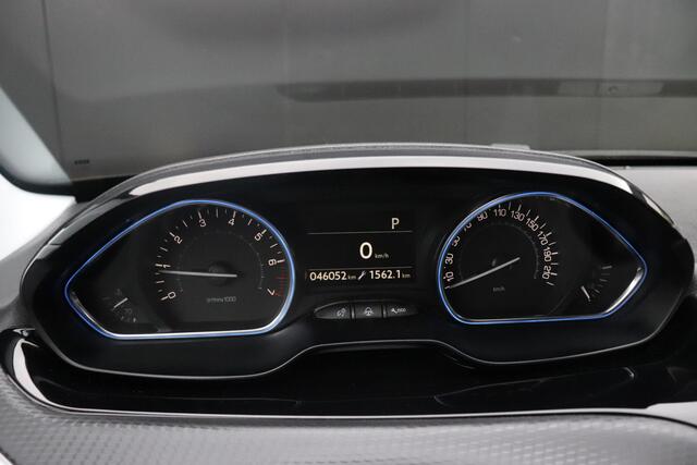 Peugeot 2008 1.2 PureTech Allure | AUTOMAAT| 17-INCH | STOELVERW. | PDC | CRUISE | NAVI |