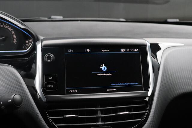 Peugeot 2008 1.2 PureTech Allure | AUTOMAAT| 17-INCH | STOELVERW. | PDC | CRUISE | NAVI |