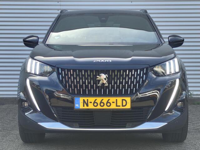 Peugeot 2008 GT 1.2 Turbo 130pk EAT8 | NAVIGATIE | AFNEEMBARE TREKHAAK | 180° CAMERA | ALL SEASON BANDEN