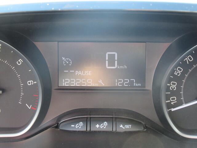 Peugeot 2008 1.2 PureTech Allure | Airco | Navigatie | Bluetooth | Incl. Garantie | Cruise control |