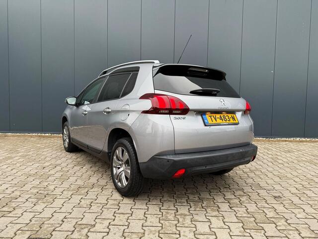 Peugeot 2008 1.2 PureTech Active navigatie / pdc / cruise