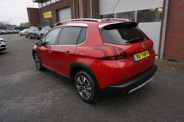 Peugeot 2008 1.2 PURETECH 131PK ALLURE LUXE DECEMBER 2016 ANDROID-APPLECARPLAY NAVIGATIE ECC AIRCO CRUISECONTROL AFN.TREKHAAK 16INCH LMV PARKEERSENSOREN PRIVACYGLAS ENZ...
