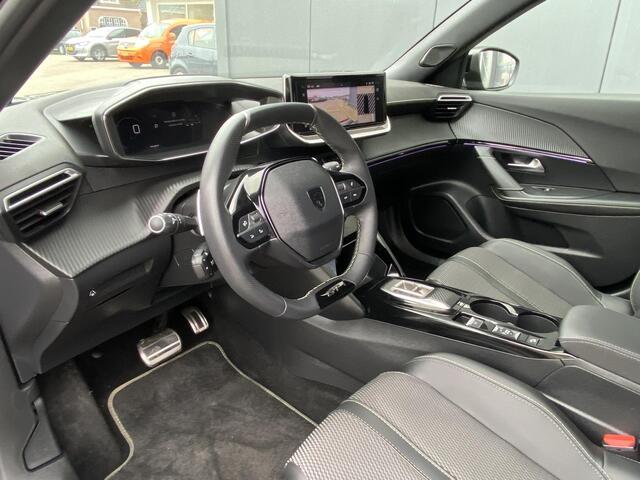 Peugeot 2008 1.2T 130pk Automaat GT | Camera voor & achter | Dodehoek detectie | Navigatie | Keyless | Climate Control | LED