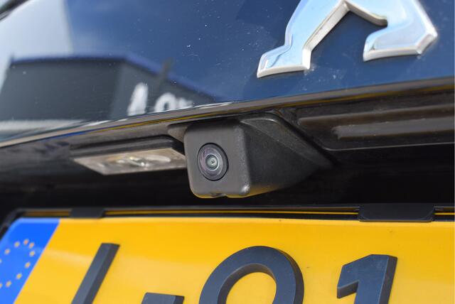 Peugeot 2008 1.2 PureTech Allure Pack | Trekhaak | Camera | Navigatie