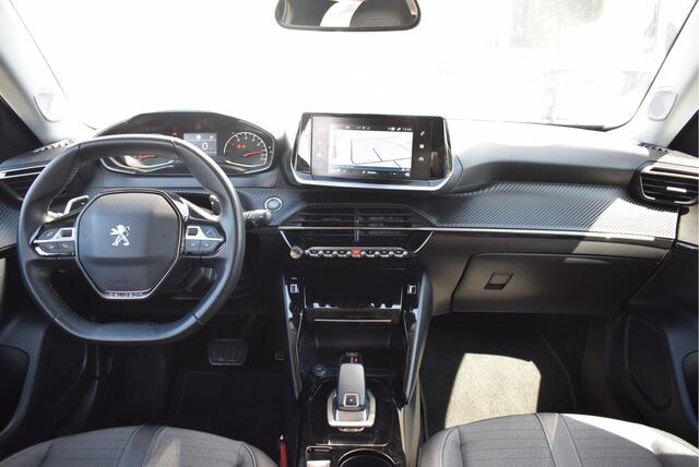 Peugeot 2008 1.2 PureTech Allure Pack | Trekhaak | Camera | Navigatie