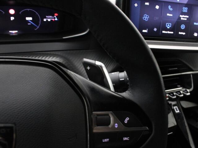 Peugeot 2008 1.2T 130pk Automaat Allure | VERWACHT | Draadloos Apple CarPlay/Android Auto | Parkeersensoren | Climate Control | Lichtmetalen velgen