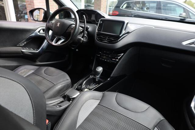 Peugeot 2008 1.2 PureTech Allure PANO CRUISE CLIMA PDC HALFLEER STOELVERWARMING 17"LMV