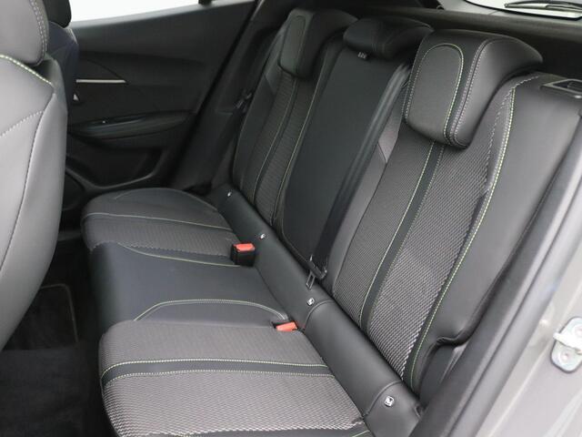 Peugeot 2008 1.2 Hybrid 136PK GT Aut. Pano-Schuifdak, Adaptieve Cruise Contro