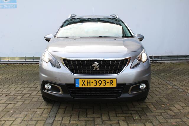 Peugeot 2008 1.2 PureTech Active | Incl. 12 maanden Garantie | Navigatie | Cruise controle | Climate controle | Trekhaak | Parkeersensoren achter | Apple CarPlay/Android Auto | Buitenspiegels elektrisch inklapbaar |