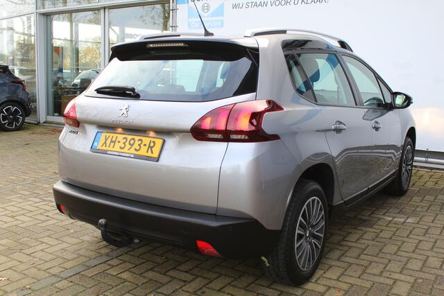 Peugeot 2008 1.2 PureTech Active | Incl. 12 maanden Garantie | Navigatie | Cruise controle | Climate controle | Trekhaak | Parkeersensoren achter | Apple CarPlay/Android Auto | Buitenspiegels elektrisch inklapbaar |