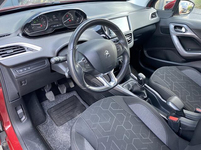 Peugeot 2008 1.2 PureTech Blue Lease Executive Camera, Trekhaak & App-Connect